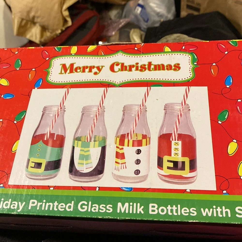 New 4 pc. Holiday printed glass milk jugs with red & white stripe straws - Picture 2 of 8